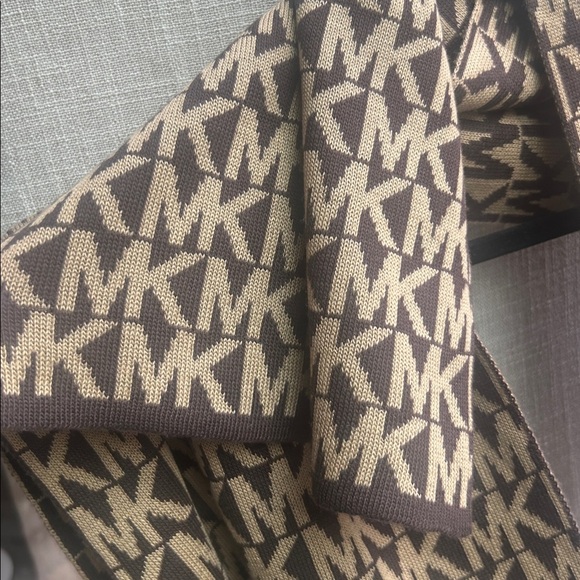 Michael Kors Signature "MK" Monogram Pattern Brown and Tan Scarf - Picture 7 of 10